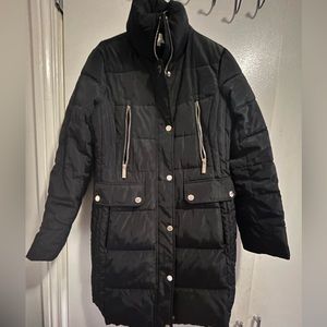 Woman’s Michael Kors small puffer coat